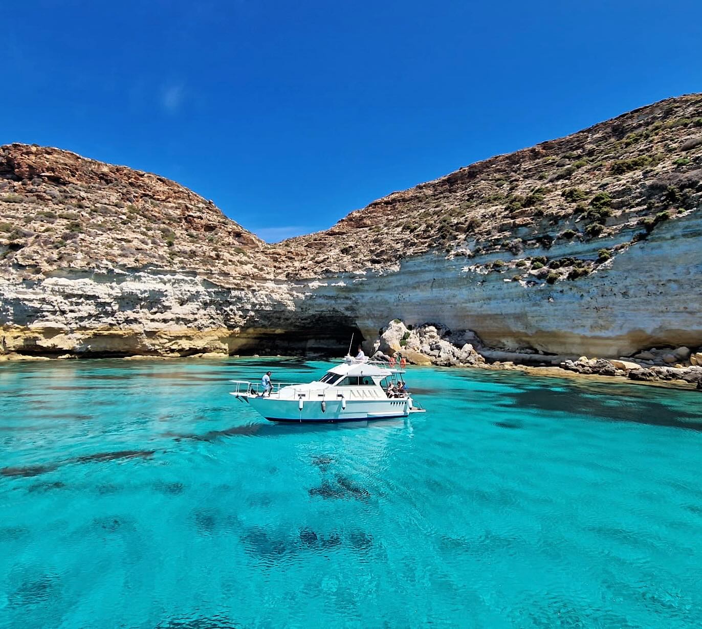 Escursioni intorno all'isola